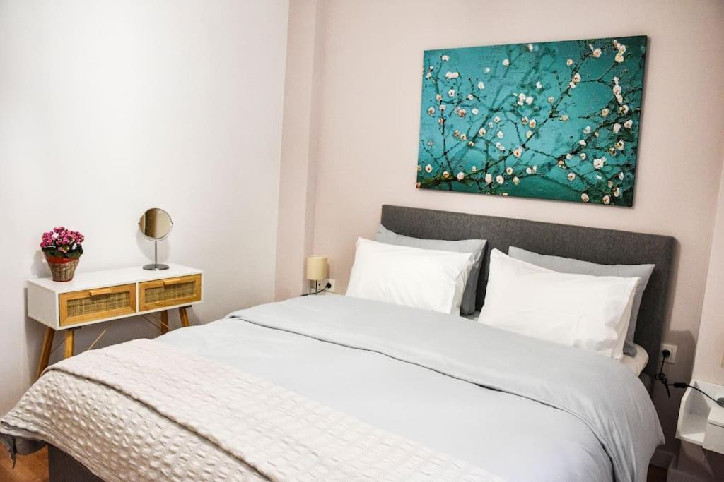 Newly Renovated-City Center Apartment أثينا المظهر الخارجي الصورة